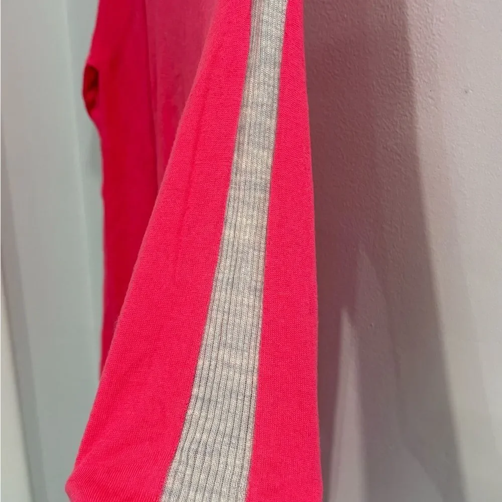 Banana Republic Merino Bright Pink V-Neck Sweater Grey Side Arm Accents - Picture 2 of 14